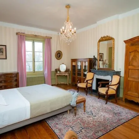 Ou D'hotes Au Chateau De Montclair *