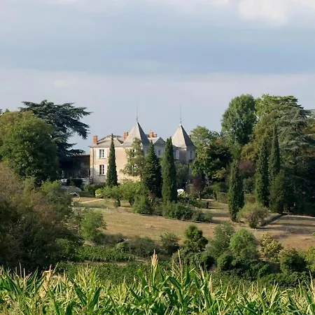 Apartment Ou D'hotes Au Chateau De Montclair Pommiers (Rhone)